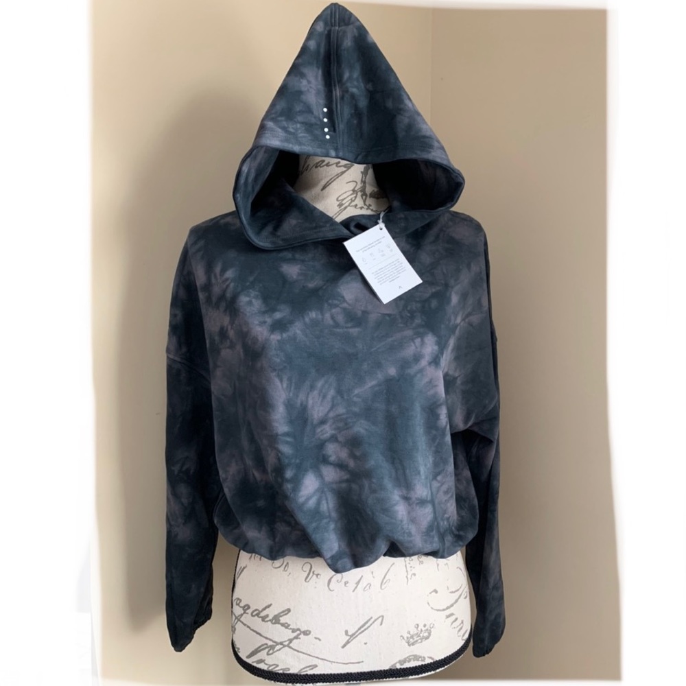 ACTA Crop Sweatshirt